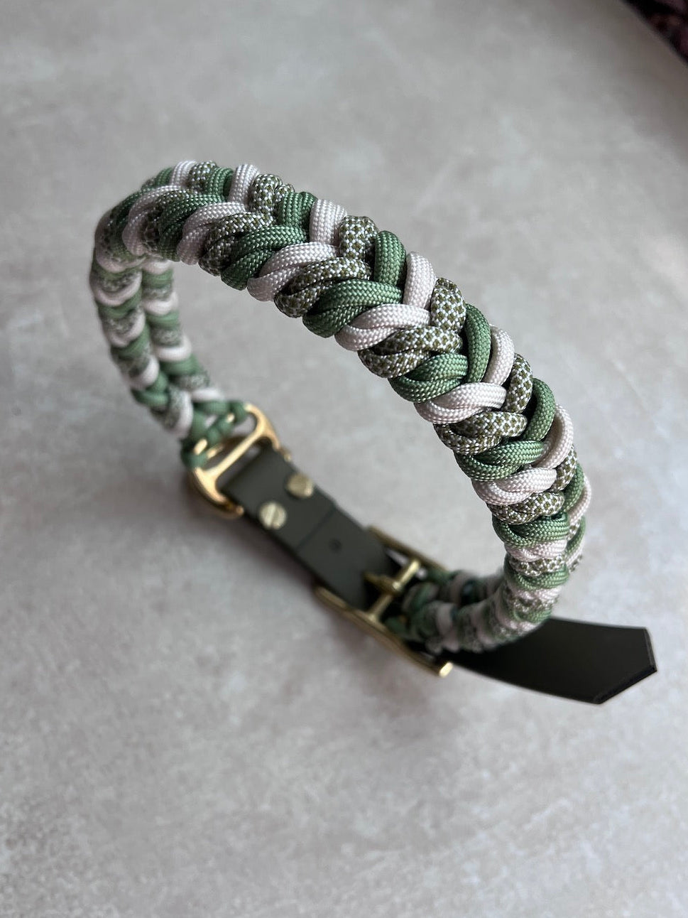 Paracord Halsband Hund grün