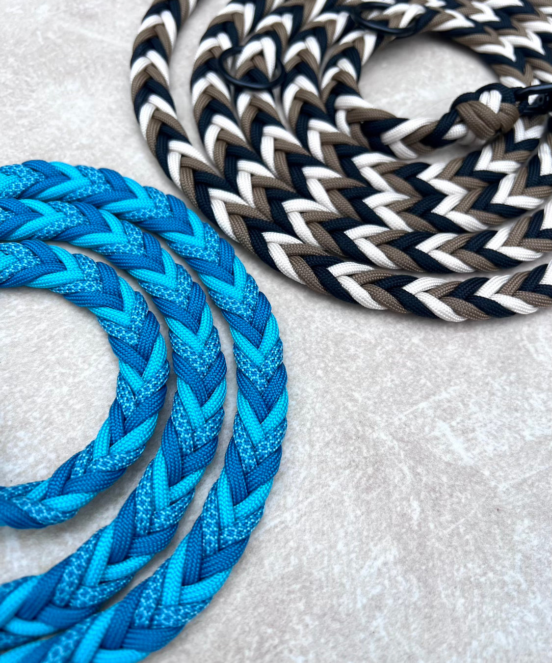 Paracord Hundeleine Fishtail Muster