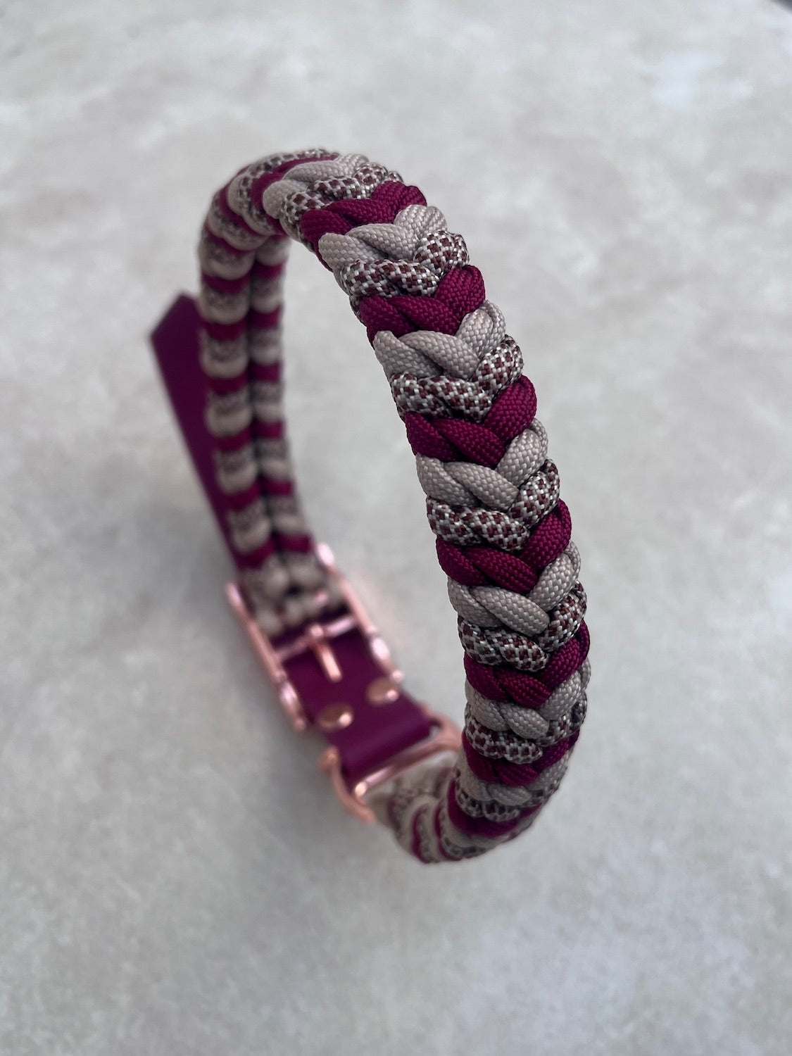 Paracord Halsband gestalten