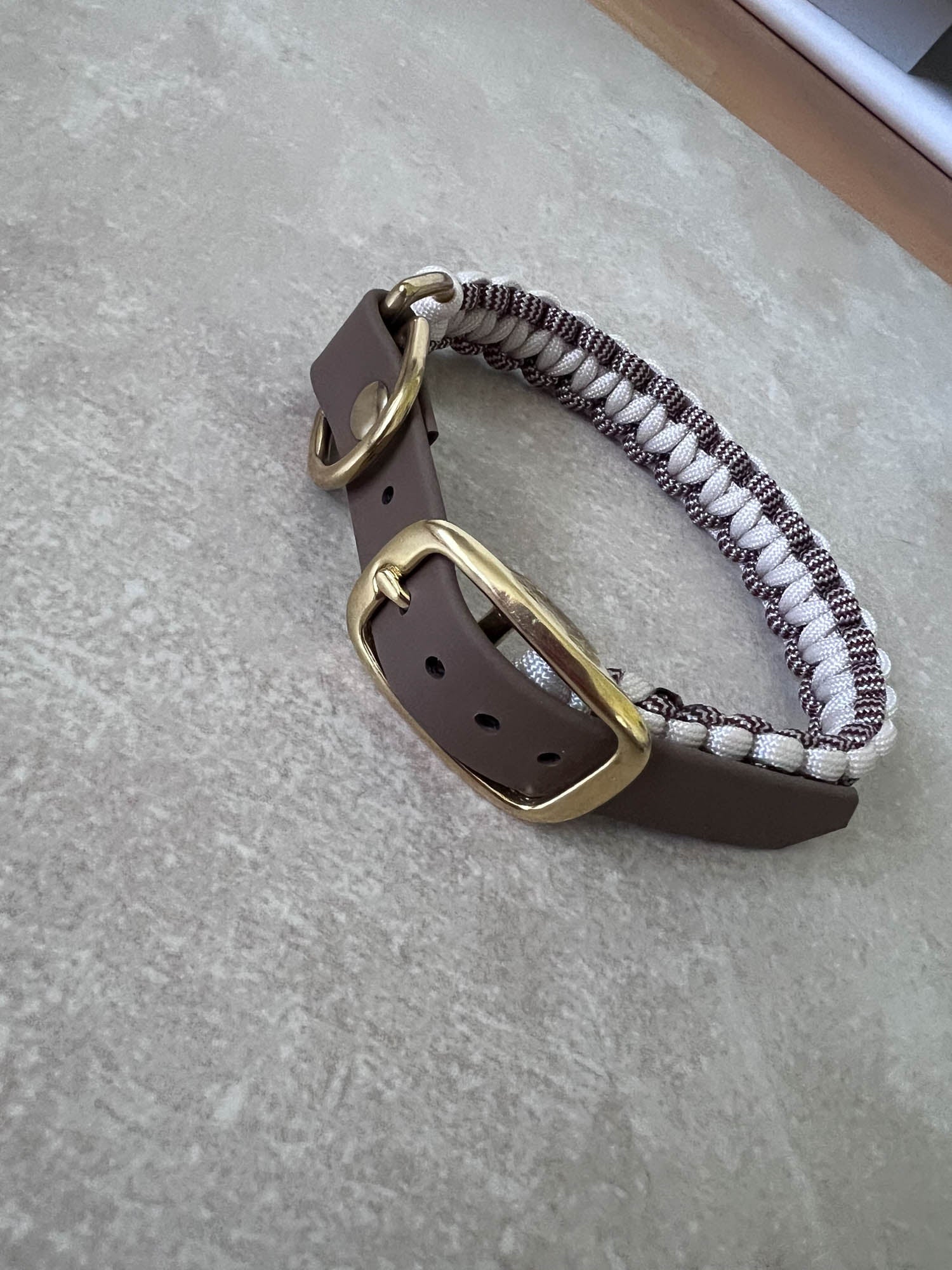 Halsband CREAM (kleine und mittlere Hunde)